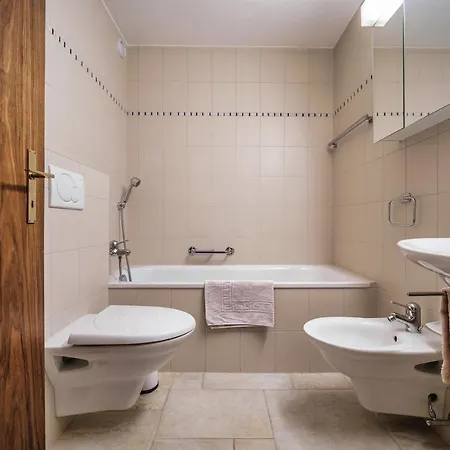 アパート Casa Dschember, 10, 1-5 Personen *