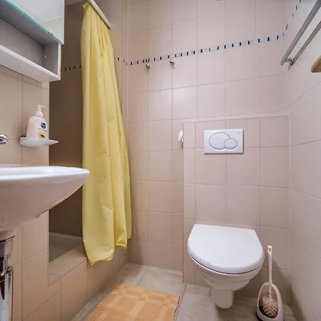 アパート Casa Dschember, 10, 1-5 Personen *